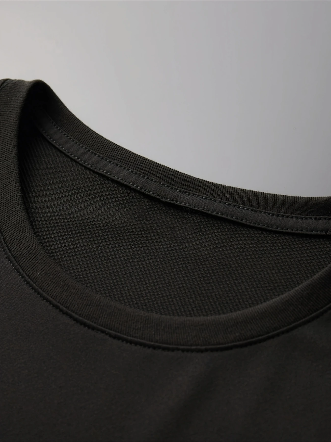 Men's "Money is calling" T-Shirt - Novu Richie - Image 4